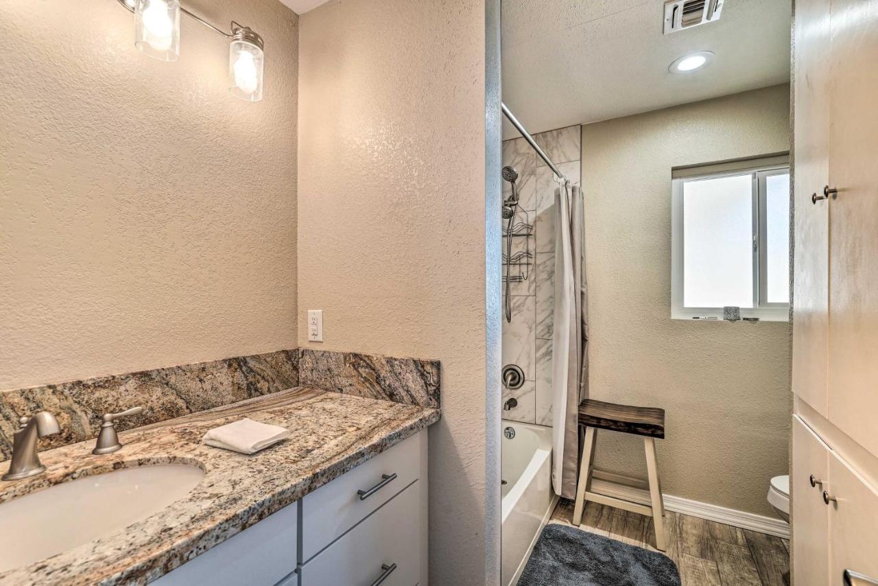 Lake Havasu Family Retreat With Patio And Game Room レイク・ハヴァス・シティ エクステリア 写真