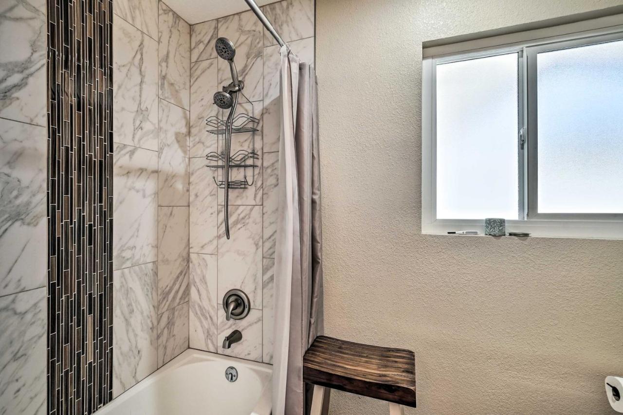 Lake Havasu Family Retreat With Patio And Game Room レイク・ハヴァス・シティ エクステリア 写真