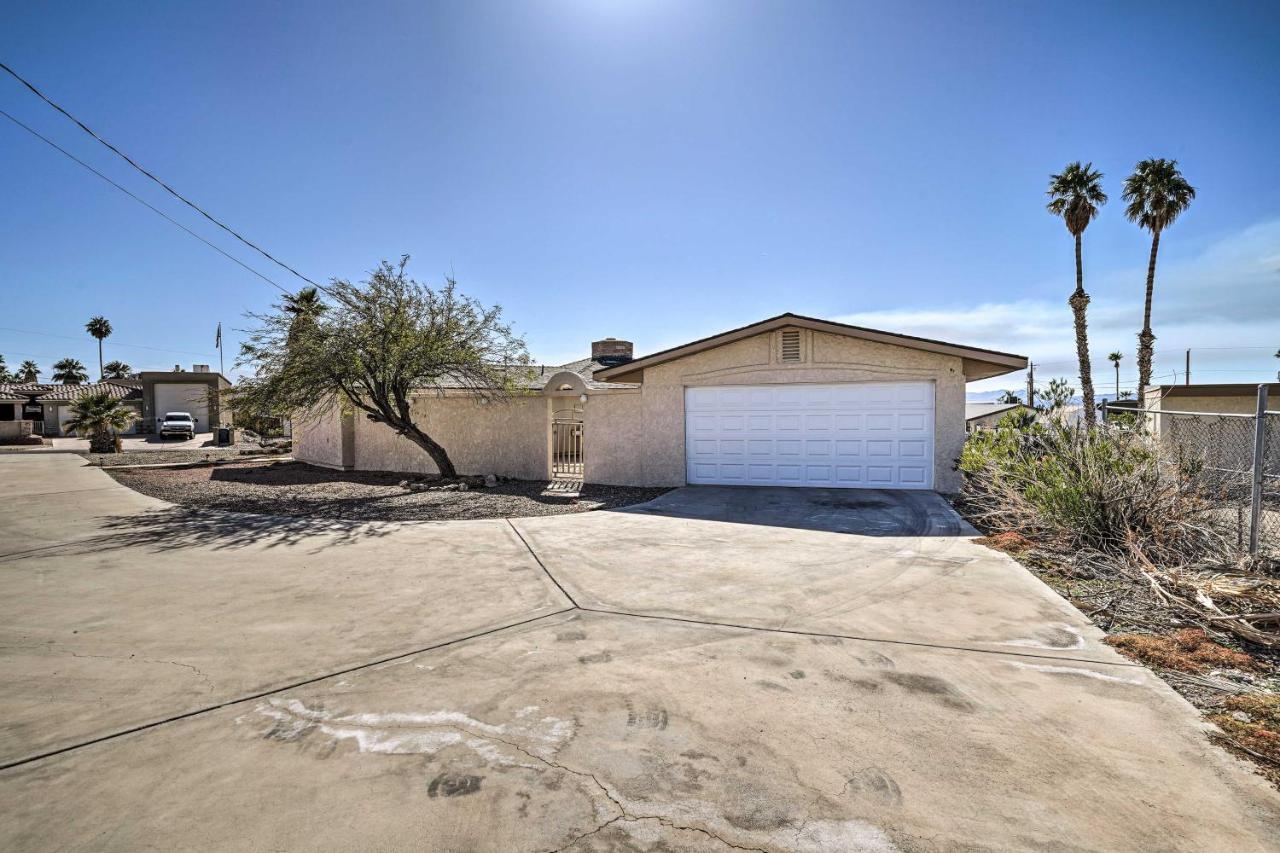 Lake Havasu Family Retreat With Patio And Game Room レイク・ハヴァス・シティ エクステリア 写真